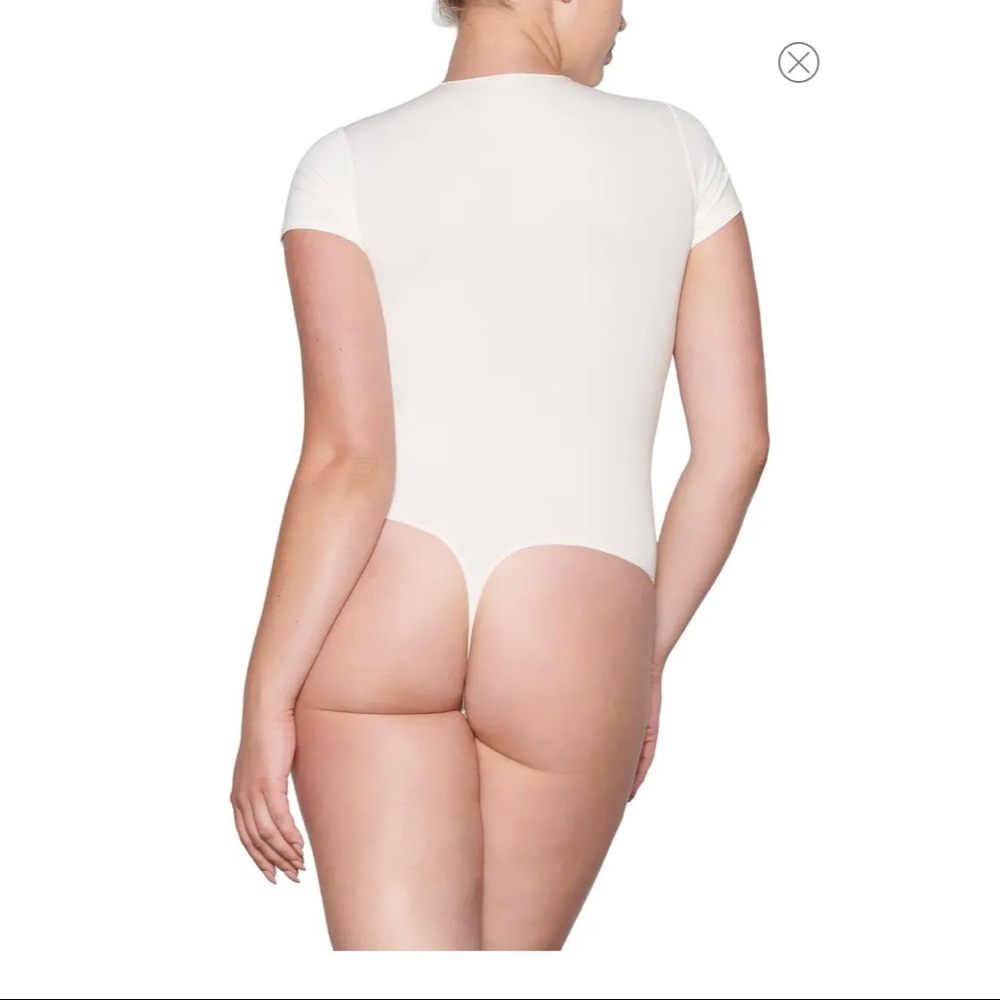 Essential T-Shirt Bodysuit *SOLD OUT ON WEBSITE* - Picture 4 of 4